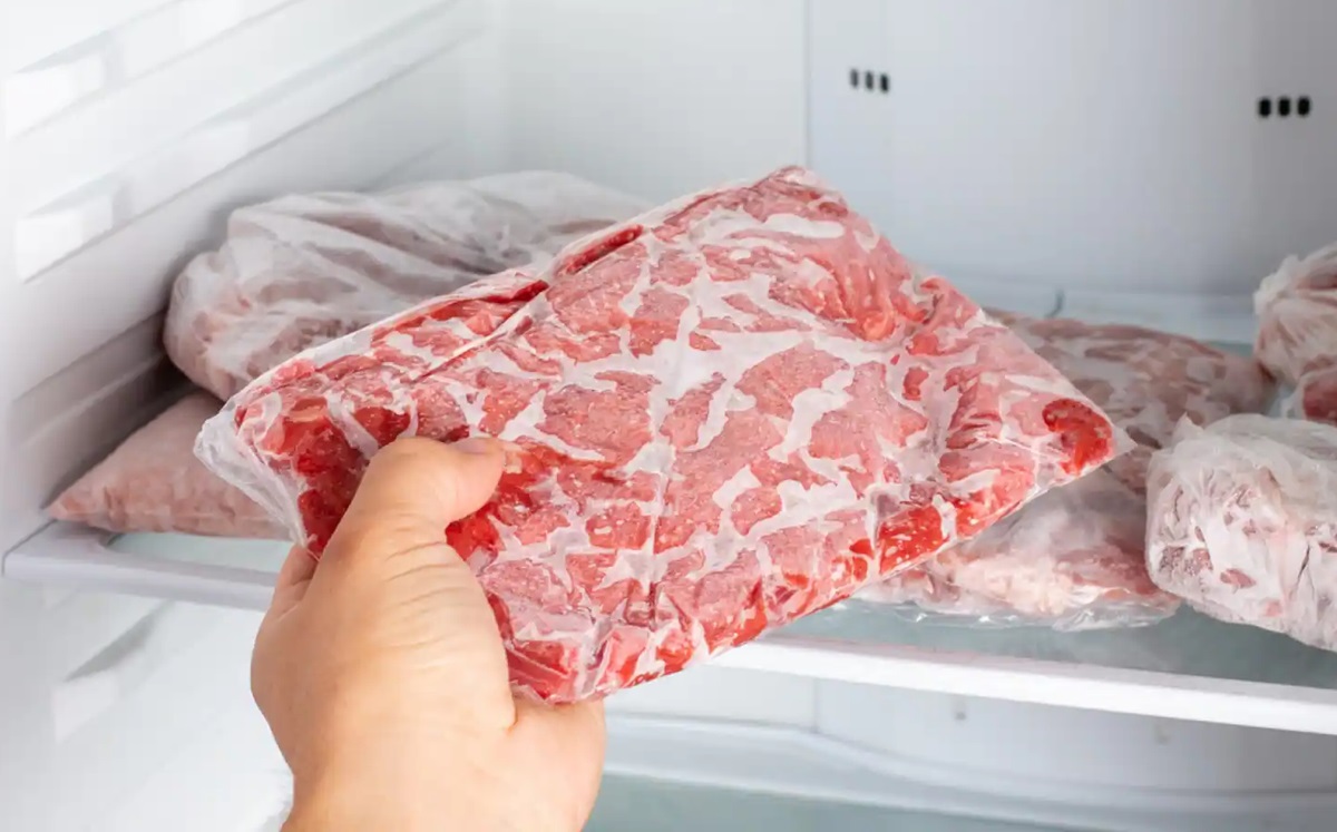 ¿Te agarraron las prisas? Descongela carne de manera efectiva en poco tiempo con estos métodos
