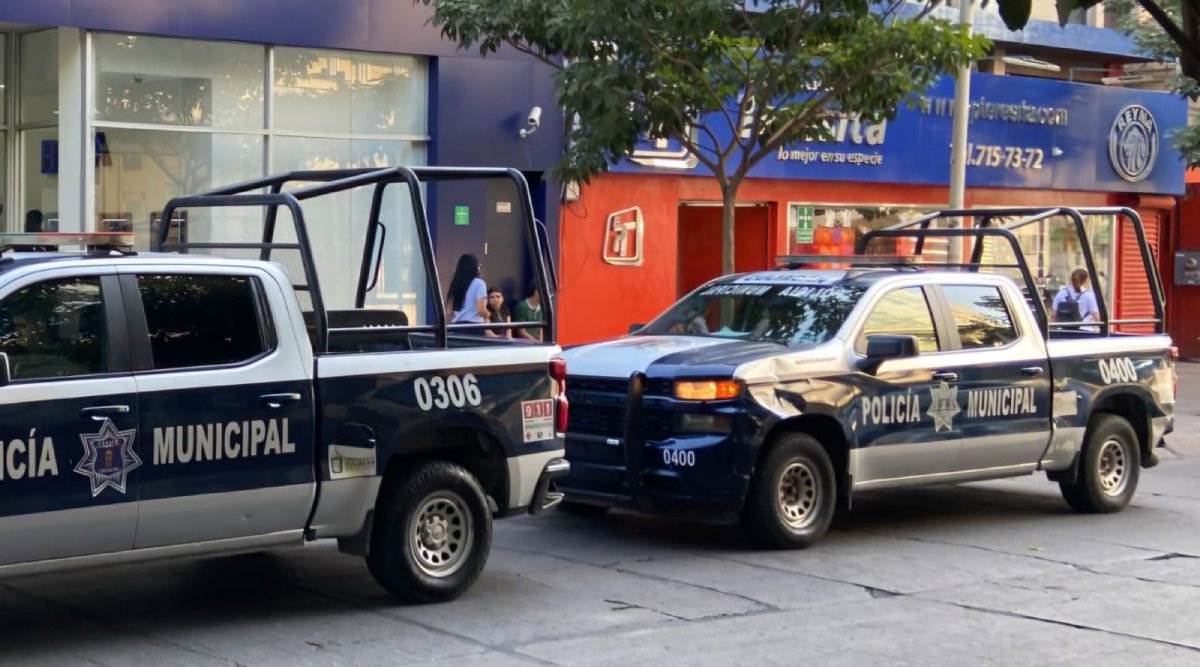 ¡Lo observaron abriendo la puerta! Detienen a hombre cuando robaba una camioneta en el centro de Culiacán