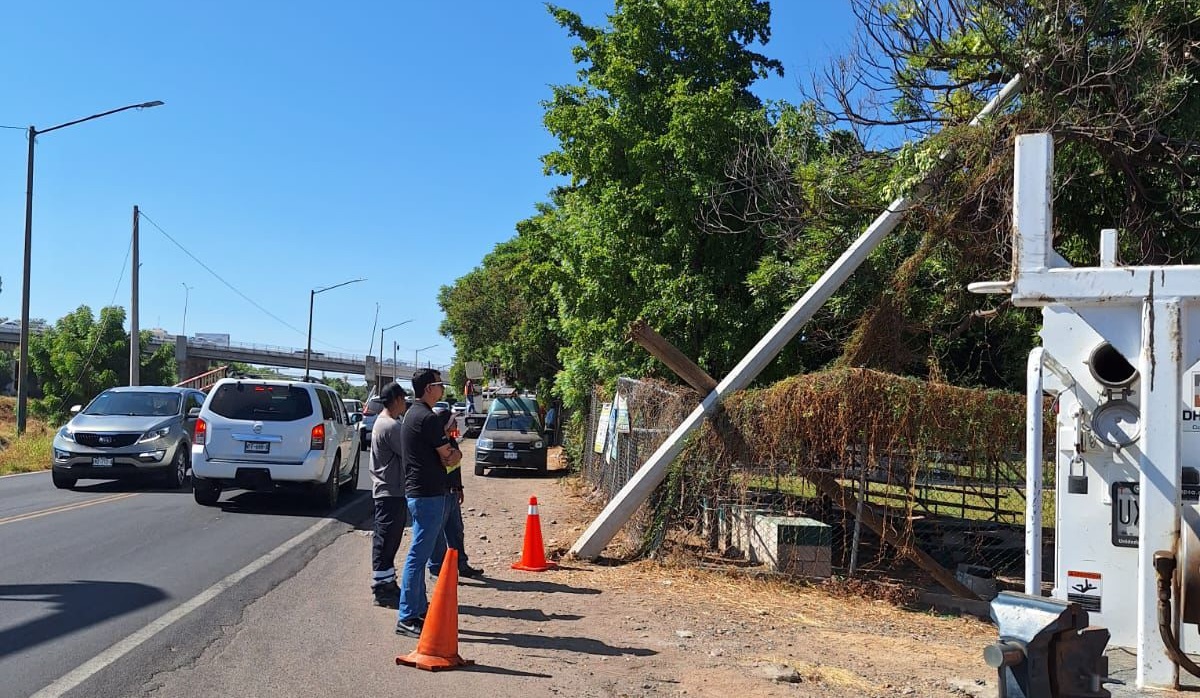 Accidente automovilístico deja sin servicio de agua potable a 40 colonias en Culiacán