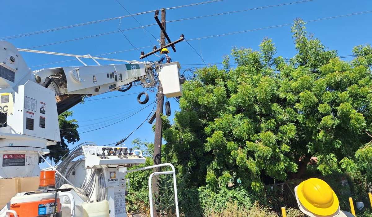 CFE repara cableado afectado que dejó sin agua a 40 colonias en Culiacán