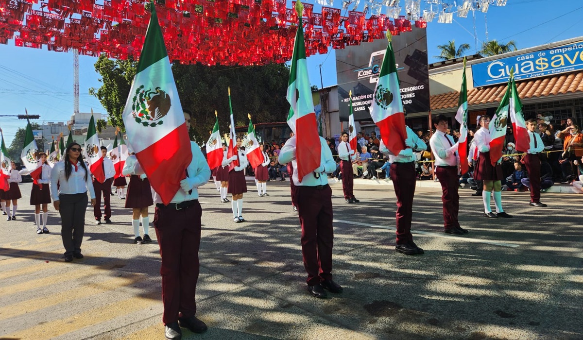 Definen nueva ruta para el desfile del 20 de noviembre en Guasave, Sinaloa; buscan agilizar recorrido