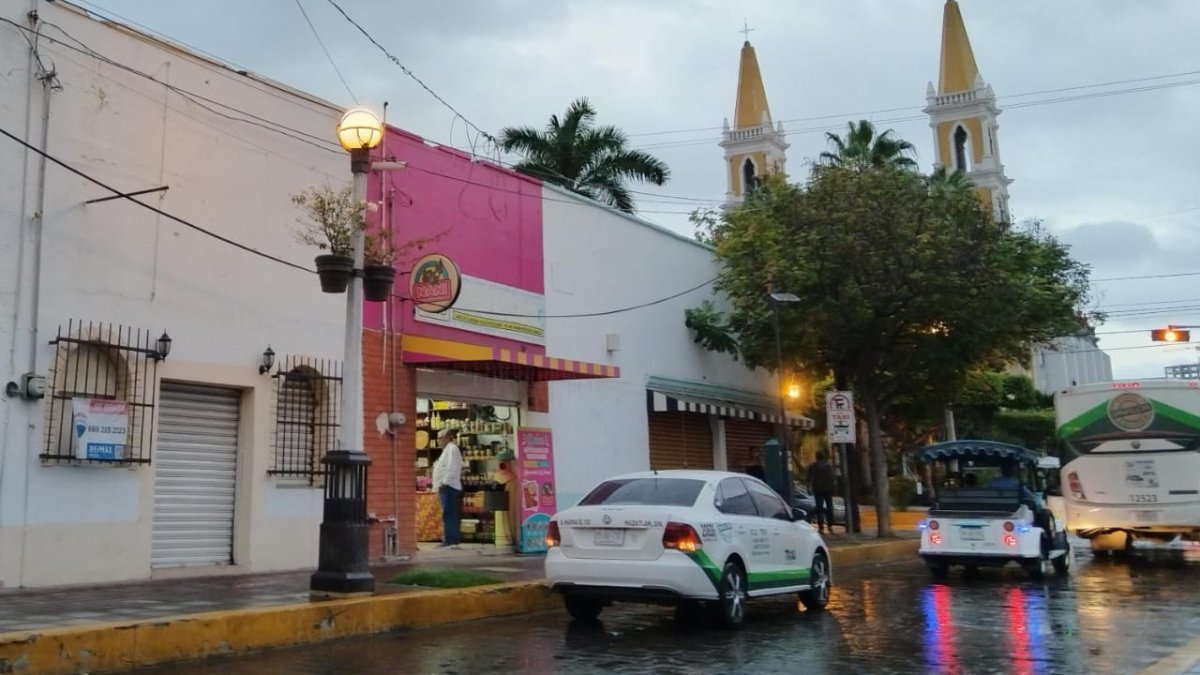 Se cumple el pronóstico y continúan las lluvias ligeras para Mazatlán