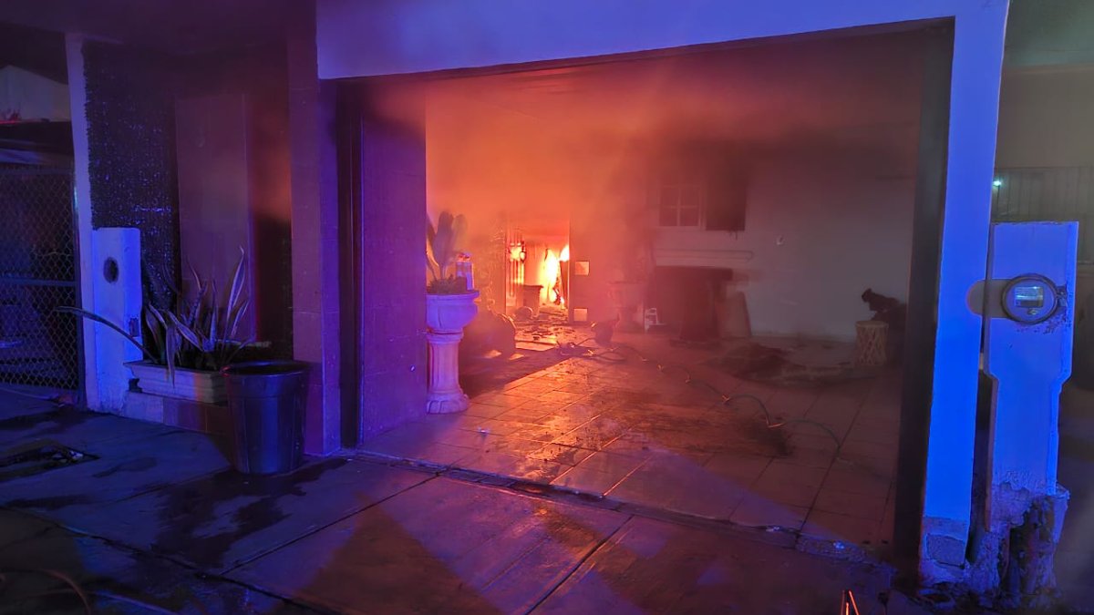 Corto circuito en lavadora provocó el incendio de una casa en Guasave