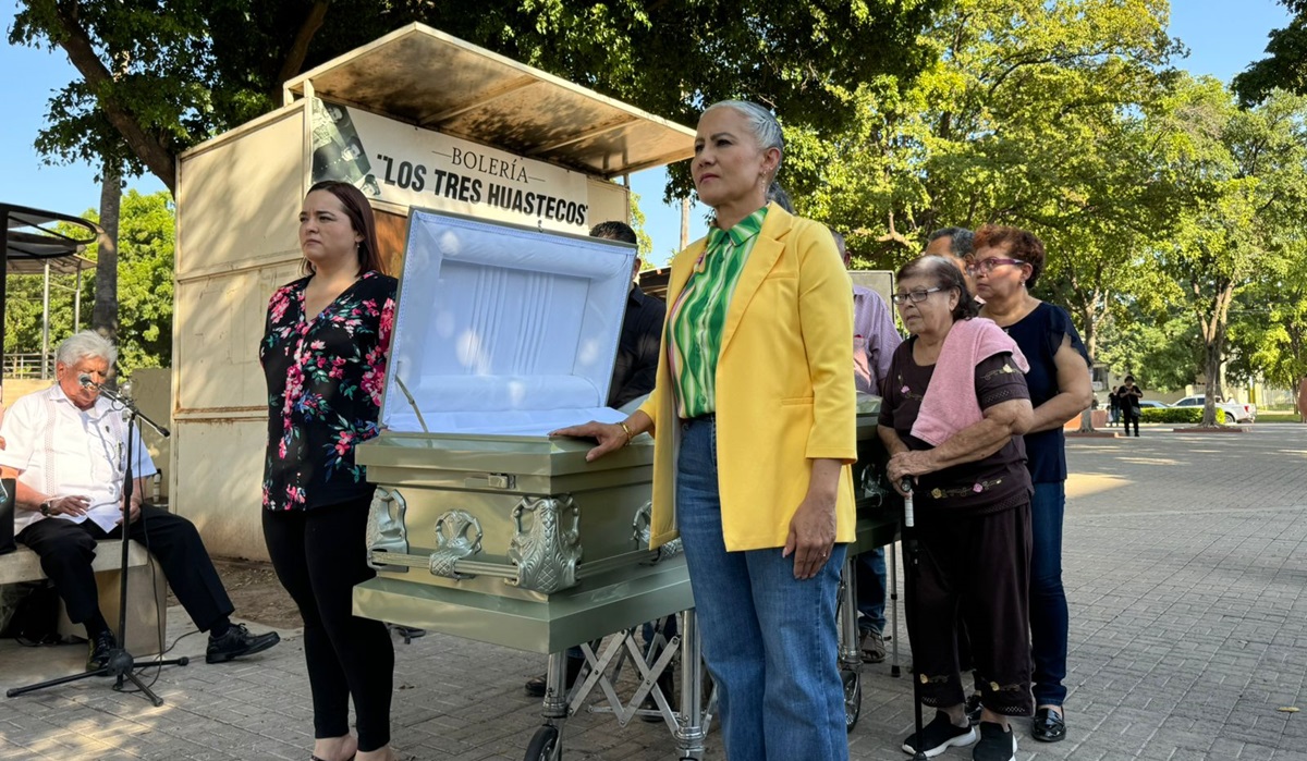 Bolería “Los Tres Huastecos” recibe por última vez a su dueño; rinden homenaje a “El Angullo”, en Guamúchil
