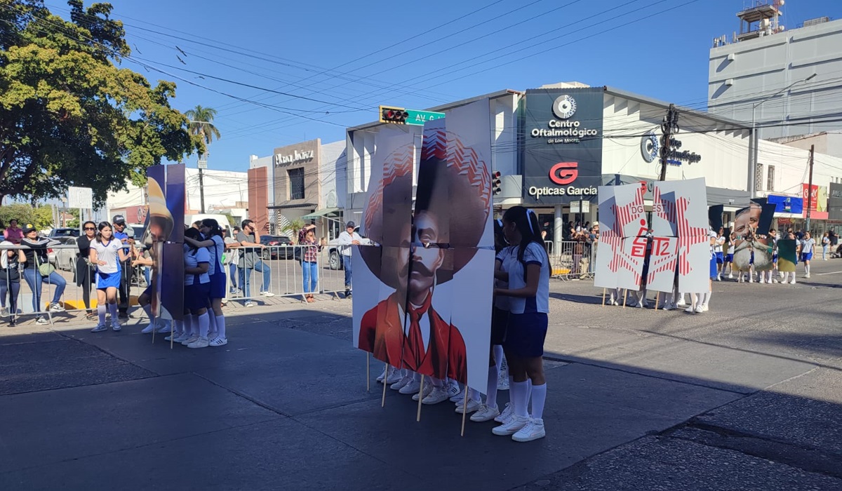 Con tradicional desfile conmemoran en Ahome 114 aniversario del inicio de la Revolución Mexicana