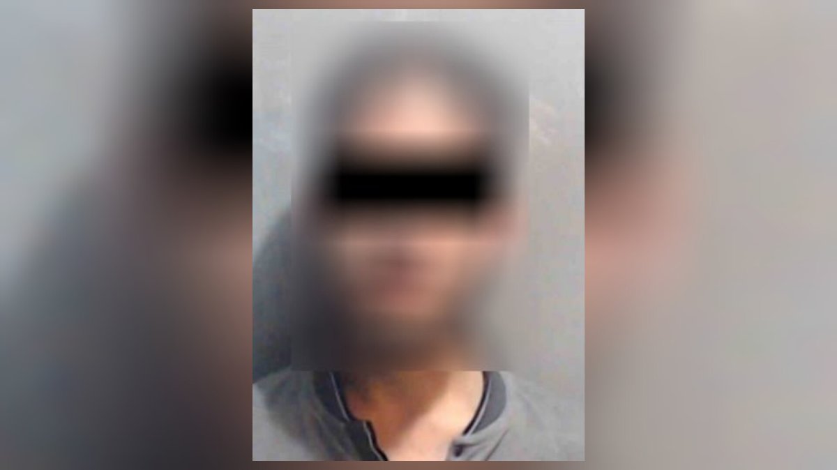 Detienen a joven robando un proyector al interior de una escuela en Culiacán