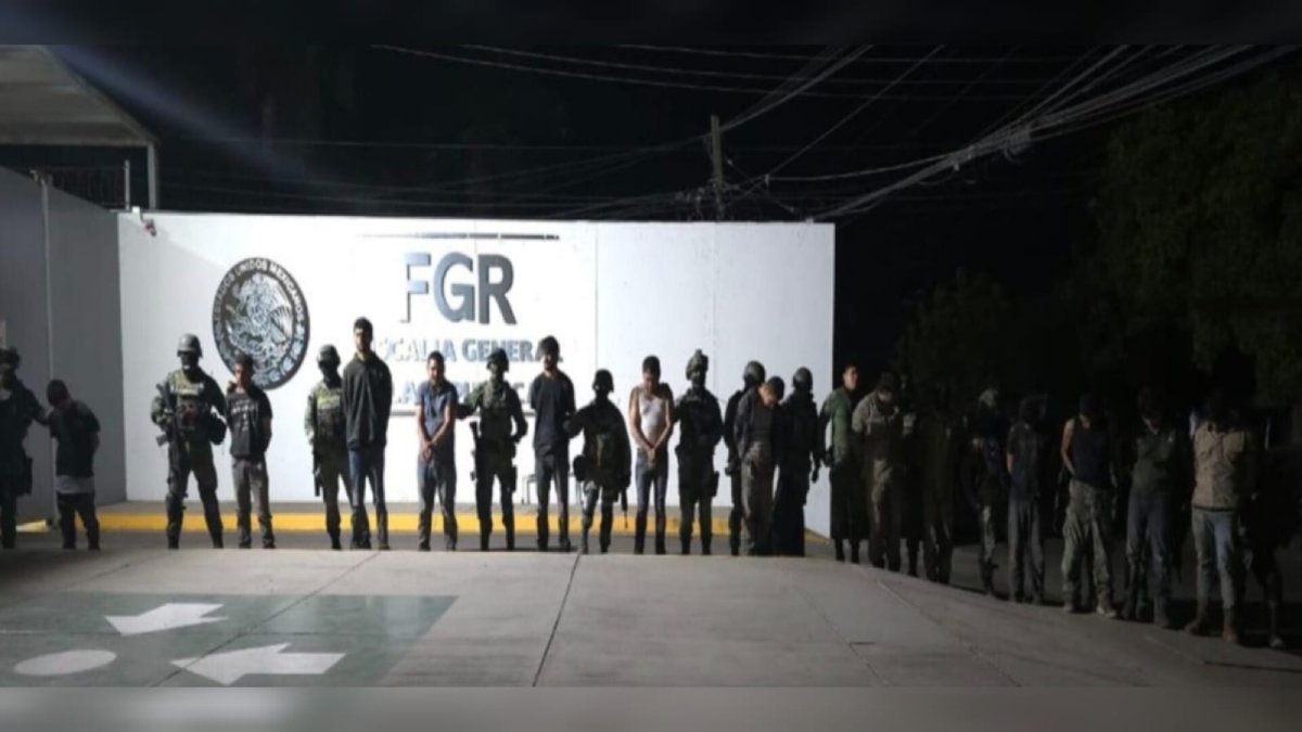 ¡Hay un menor de edad! Captura el Ejército a 14 presuntos delincuentes en Costa Rica, Culiacán