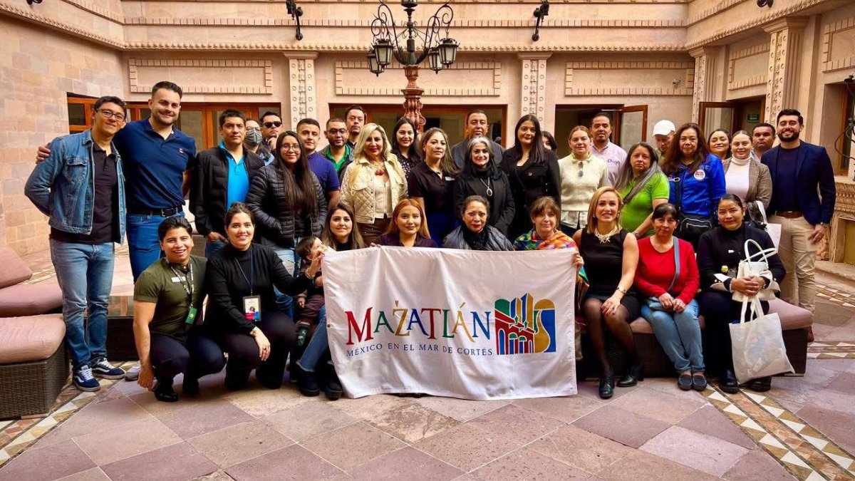 Arranca con éxito gira promocional de Mazatlán en el centro del país