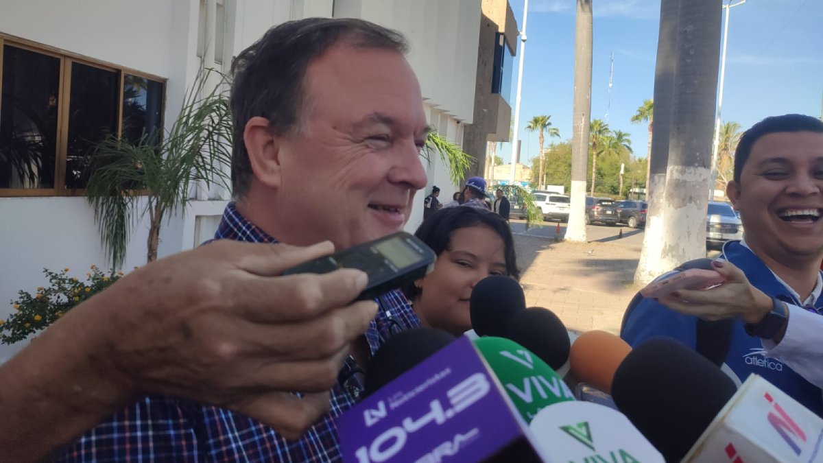 Piden adelanto de su aguinaldo algunos trabajadores de la comuna de Ahome para aprovechar el Buen Fin