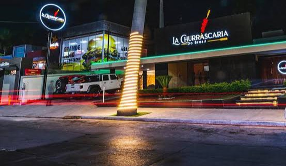 ¡Buscaban una BMW! Grupo armado quita todas las llaves a valet parking en restaurante de Culiacán; esto pasó