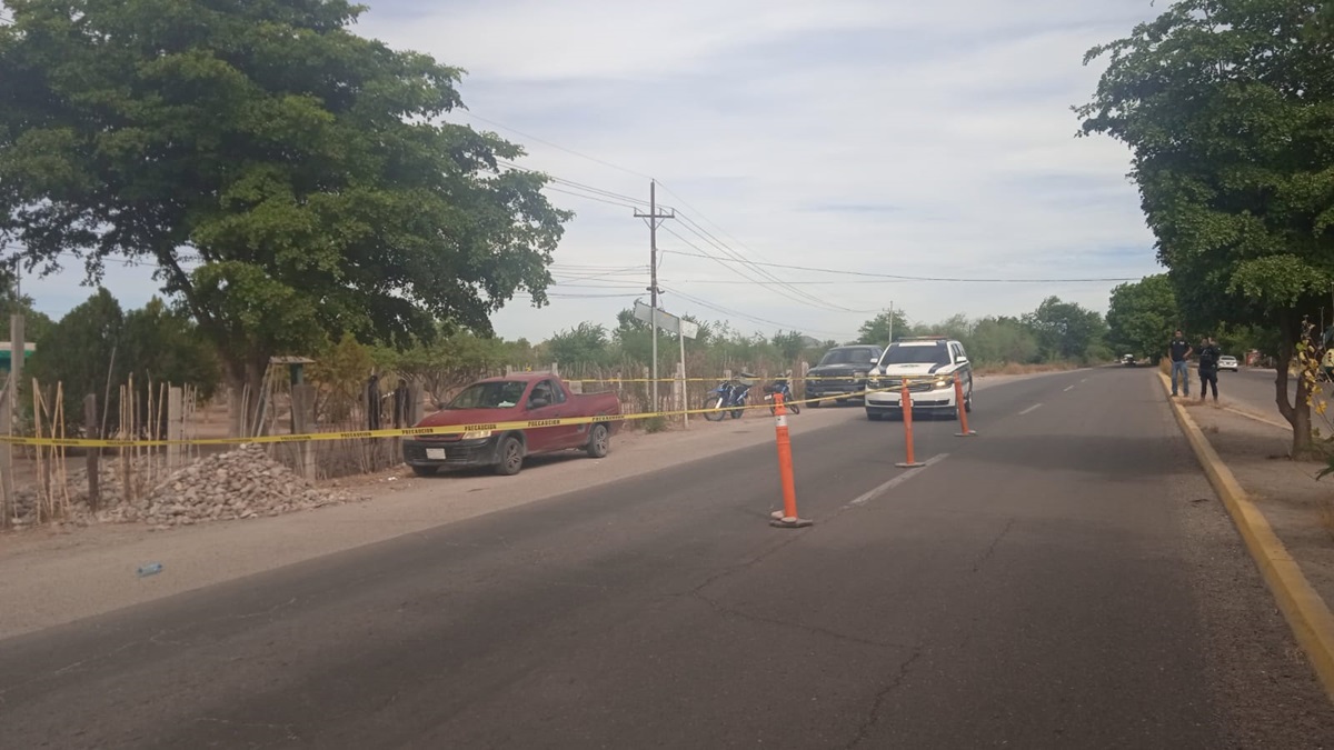 Hombre queda sin vida en parte trasera de una camioneta en El Fuerte