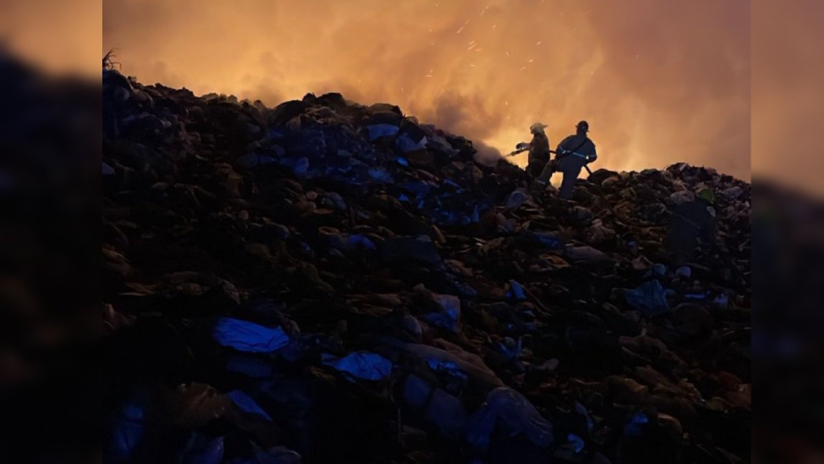 Incendio en basurón de Mazatlán moviliza a cuerpos de emergencia