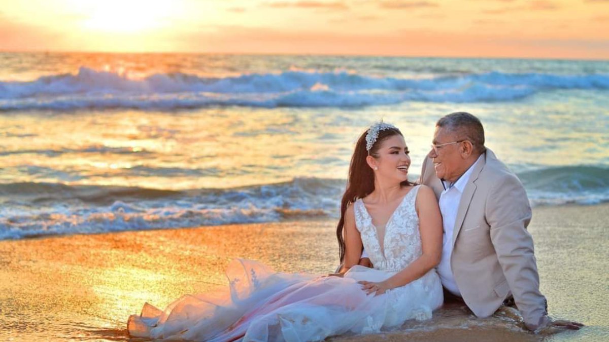 ¡60 y 20! Ellos son Isabel y Lino, la pareja viral de Mazatlán por su diferencia de edades
