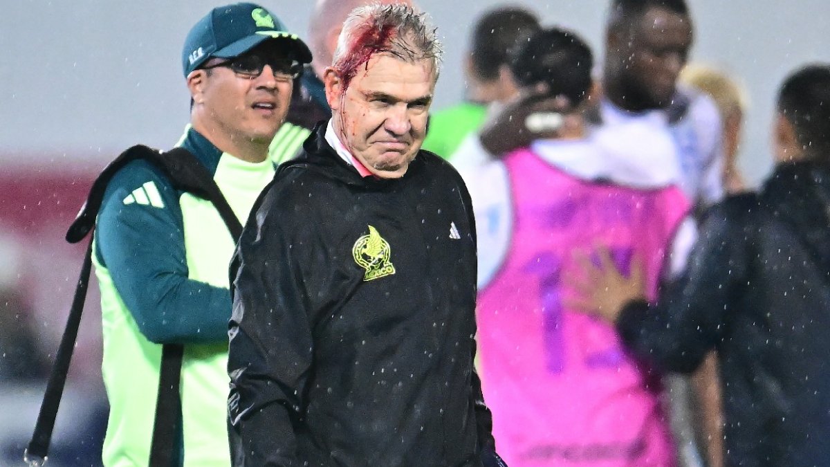Federación de Futbol de Honduras acusa a Javier Aguirre de provocar a su afición