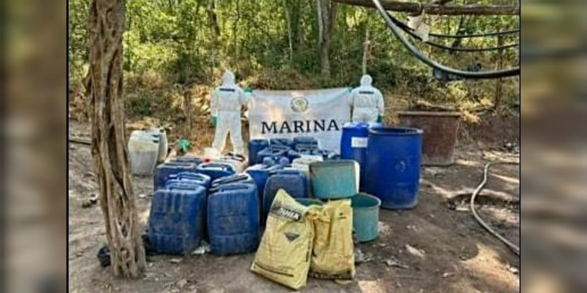 Marina y FGR desmantelan un laboratorio clandestino localizado en Cosalá, Sinaloa