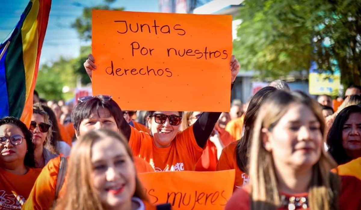 ¡No hay excusa! Semujeres Ahome se suma a la pinta de mural como parte de los 16 días de activismo