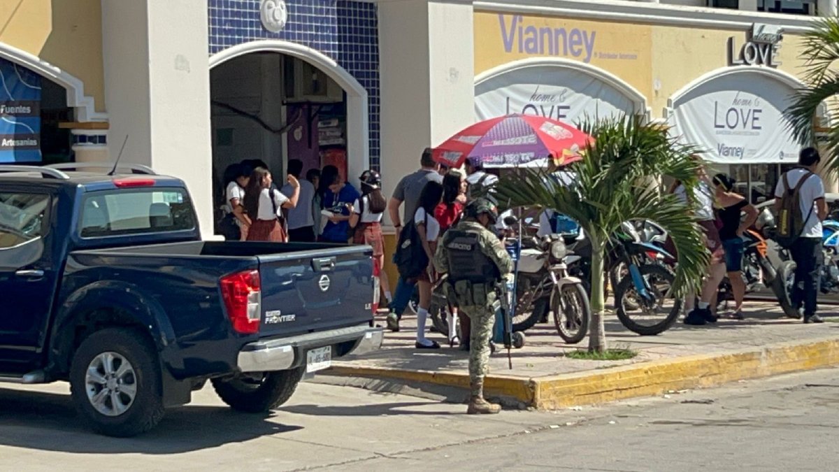Reportan supuestas detonaciones de arma de fuego en mercado Hacienda Victoria en Mazatlán