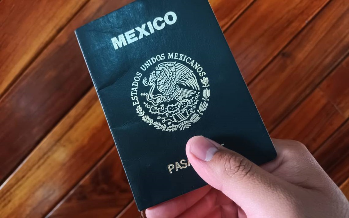 ¿Planes para ir ‘al otro lado’? Al tramitar o renovar tu pasaporte toma en cuenta esta información de la SRE