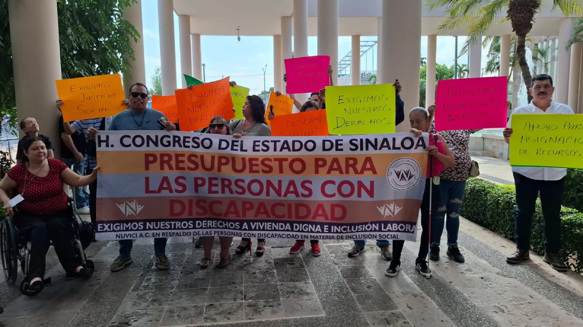 Personas con capacidades diferentes acuden al Congreso en busca de apoyos para vivienda