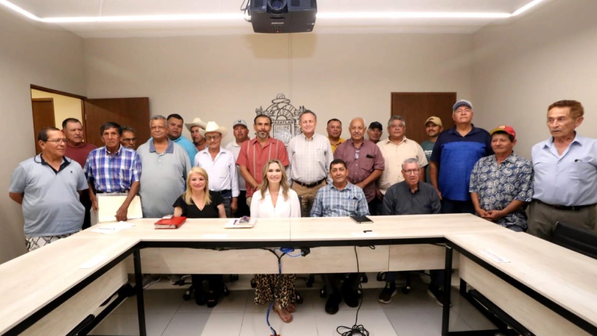 ¡Fueron escuchados! Se compromete Gobierno de Mazatlán a buscar apoyos para pescadores