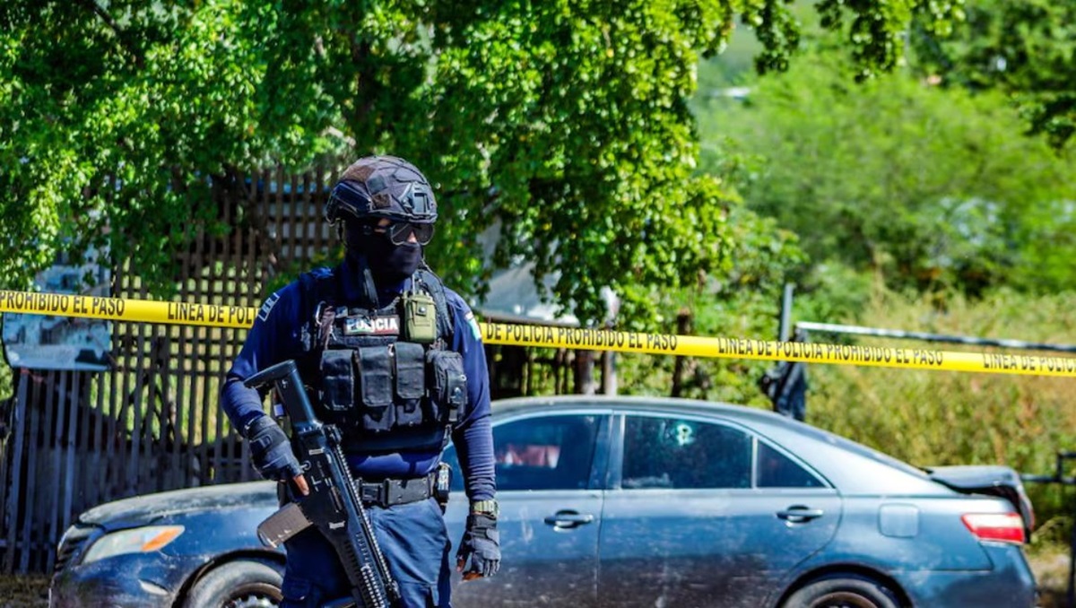 Policía en Sinaloa de día
