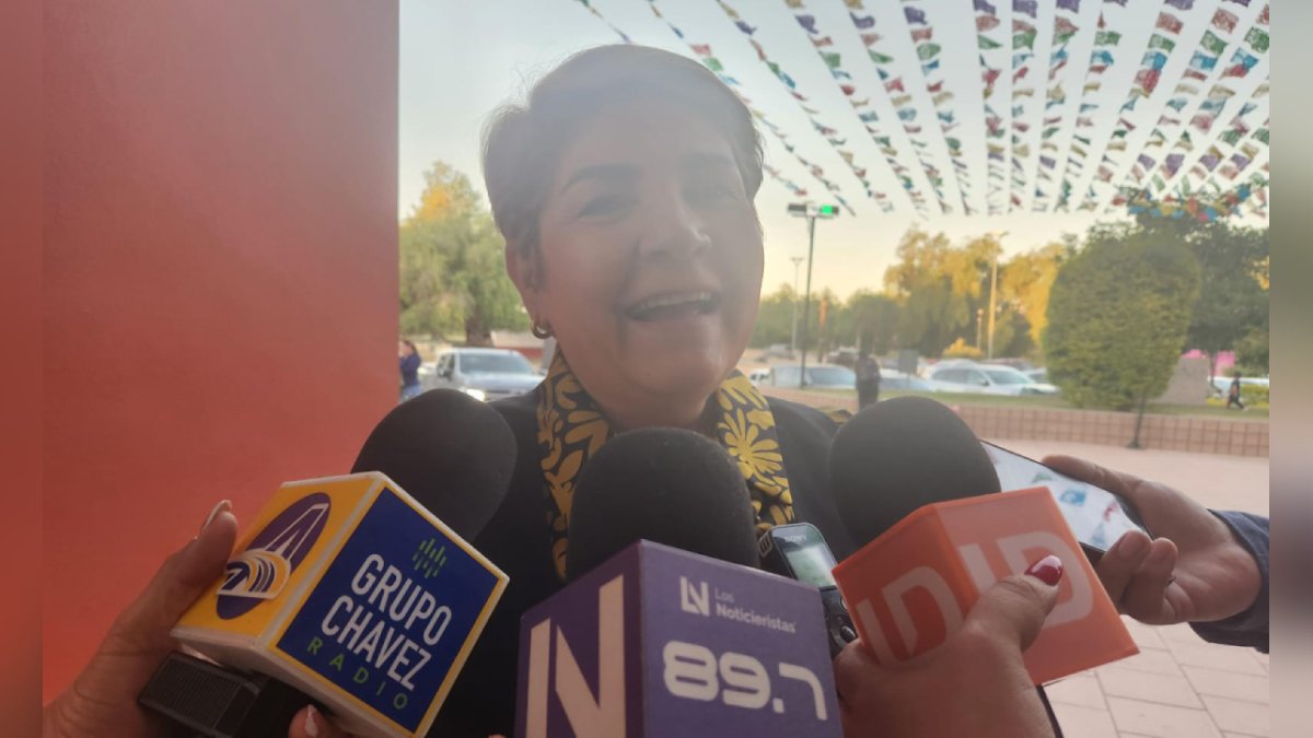 Comió en Guasave con la alcaldesa; Rocha Moya reitera apoyo a Cecilia para pagos y obras