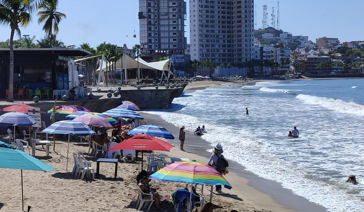¡A la playa! Hoy será un domingo caluroso en Sinaloa y en 27 entidades del país
