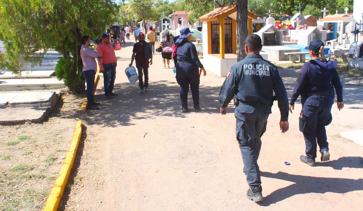 Sin incidencias el operativo en panteones de Mazatlán: Protección Civil