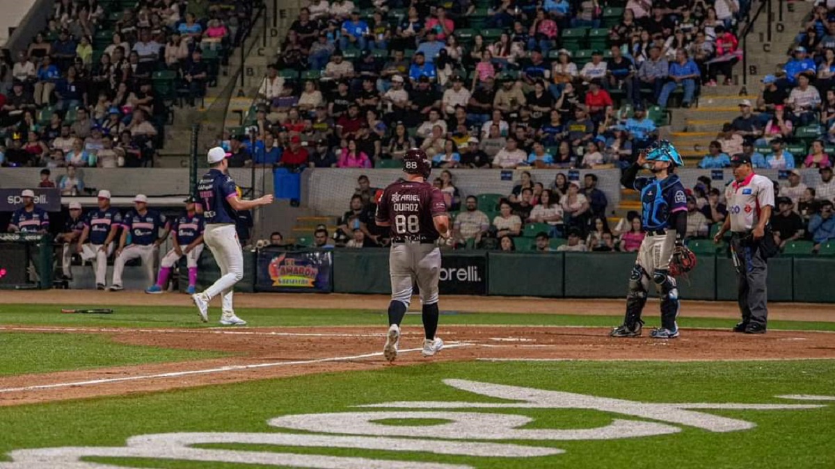 Tomateros y Venados buscan la barrida este domingo en la LMP