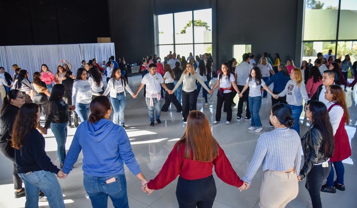Con programas educativos en Ahome fomentan la cultura de la paz entre estudiantes del IPN y UPES