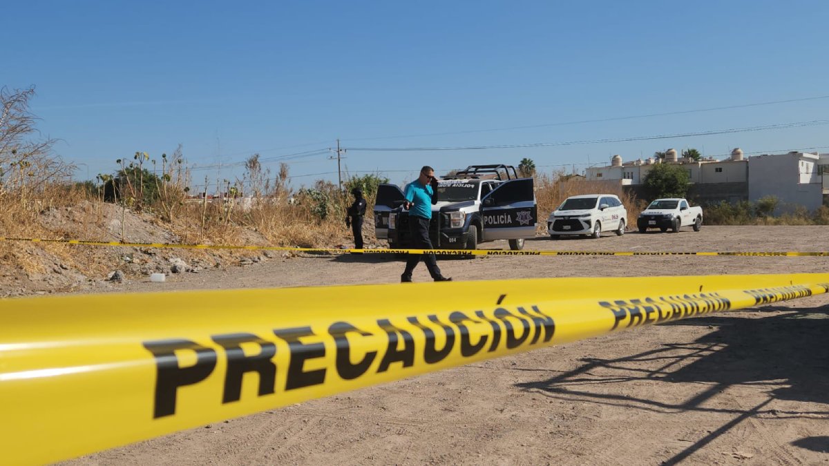 Con las manos sujetas con cinta localizan asesinado a un hombre en Valle Alto de Culiacán