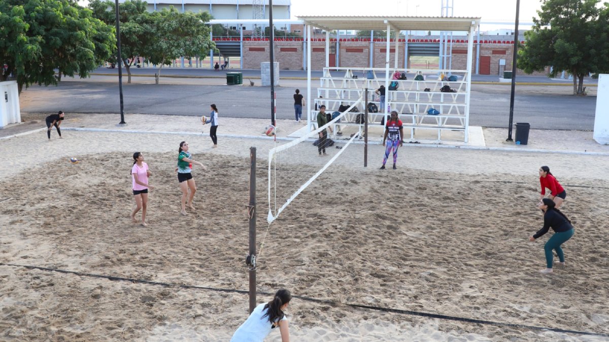 Sinaloa prepara Selección de Voleibol de Playa para próximos Nacionales Conade