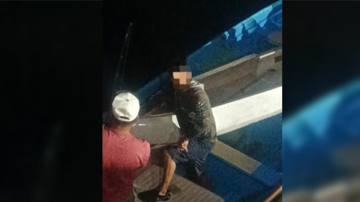 Pescaba en kayak frente a crucero; fue rescatado por la SEMAR en Mazatlán