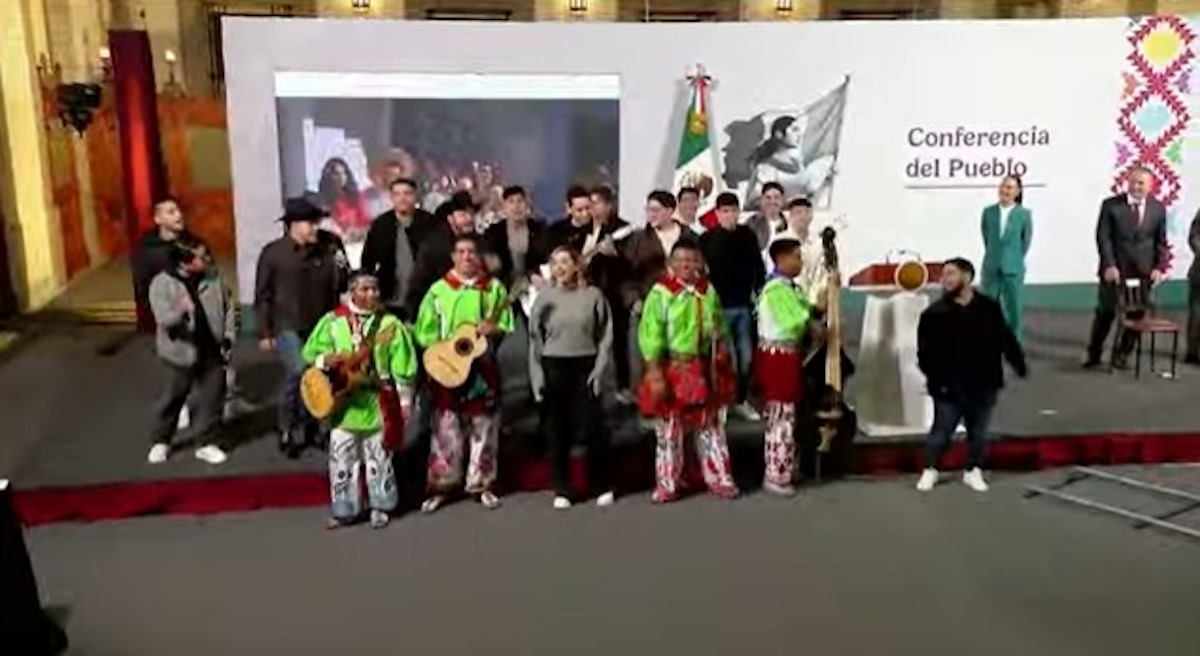 ‘Aquí siempre será su casa’: Sheinbaum anuncia simplificación de trámites en el Día Internacional del Migrante