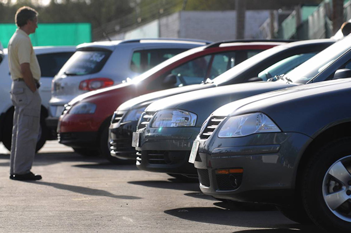 ¿Cuál es el kilometraje ideal al comprar un automóvil usado? Entérate