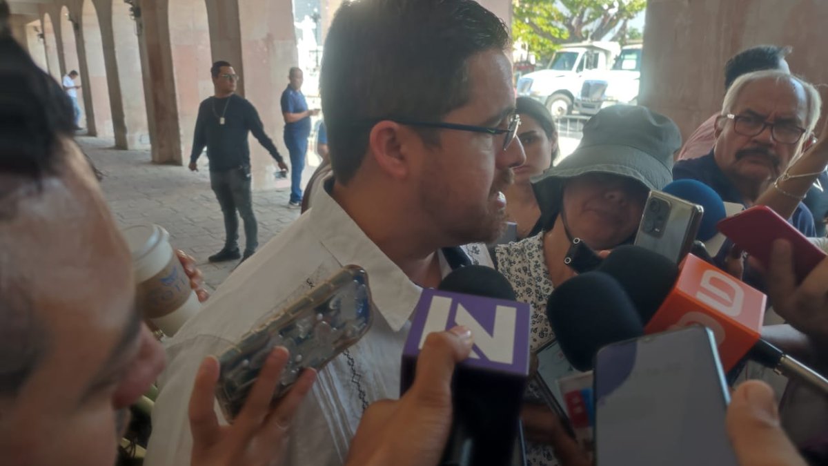 Policías Estatales agredidos a balazos están graves de salud: Cuitláhuac González