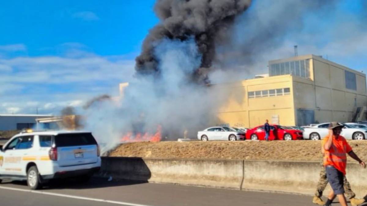 Hawái en luto: Aeronave se estrella contra edificio, no hay sobrevivientes