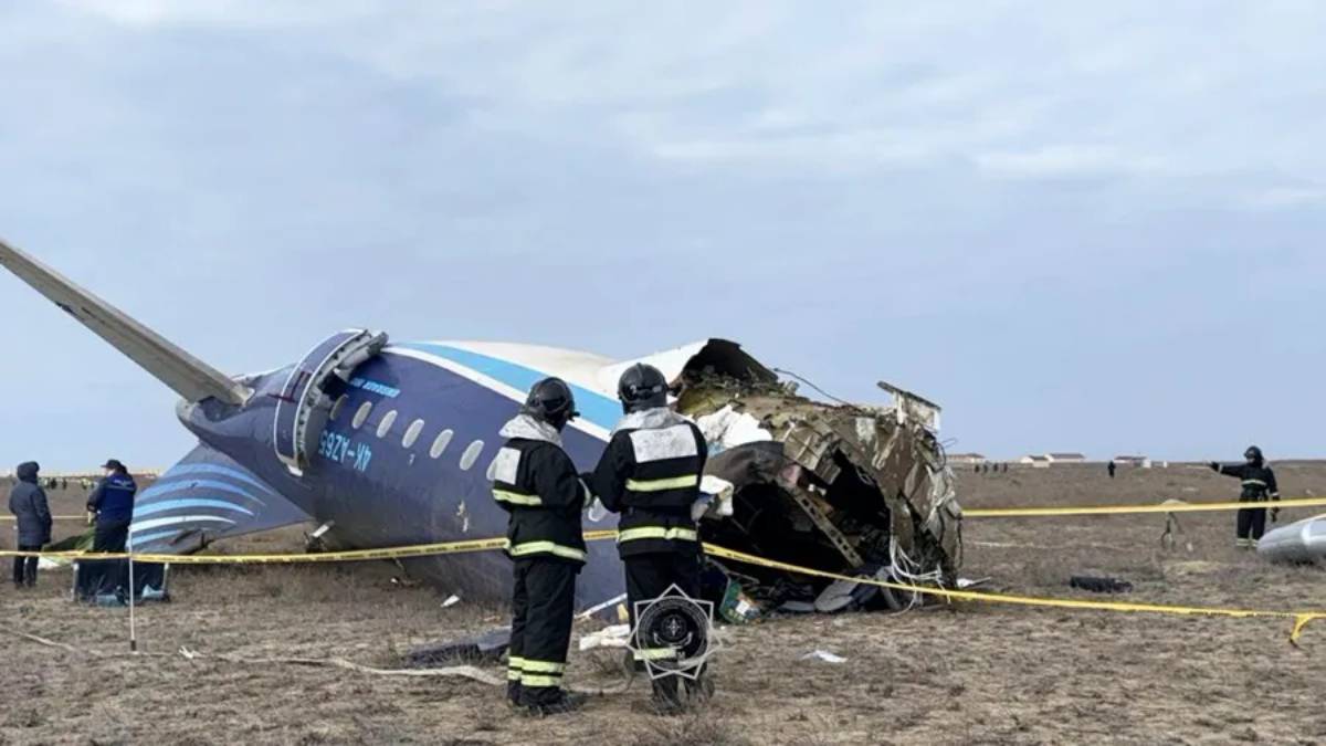 Tragedia en Kazajistán: Avión con 67 personas se estrella, 32 sobreviven