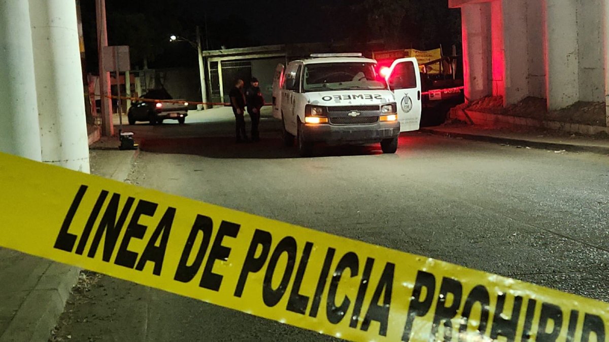 Arrojan cuerpo ‘encobijado’ bajo el puente de la Clouthier al sur de Culiacán