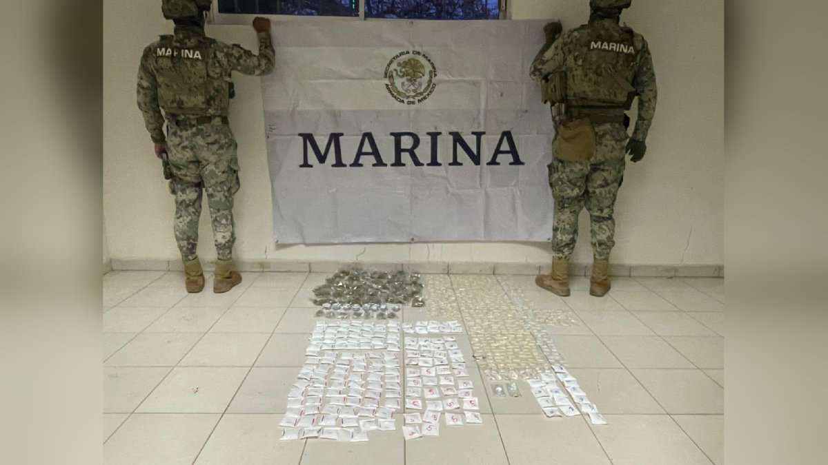 Secretaría de Marina asegura un vehículo y diversas bolsas de narcóticos en Los Mochis