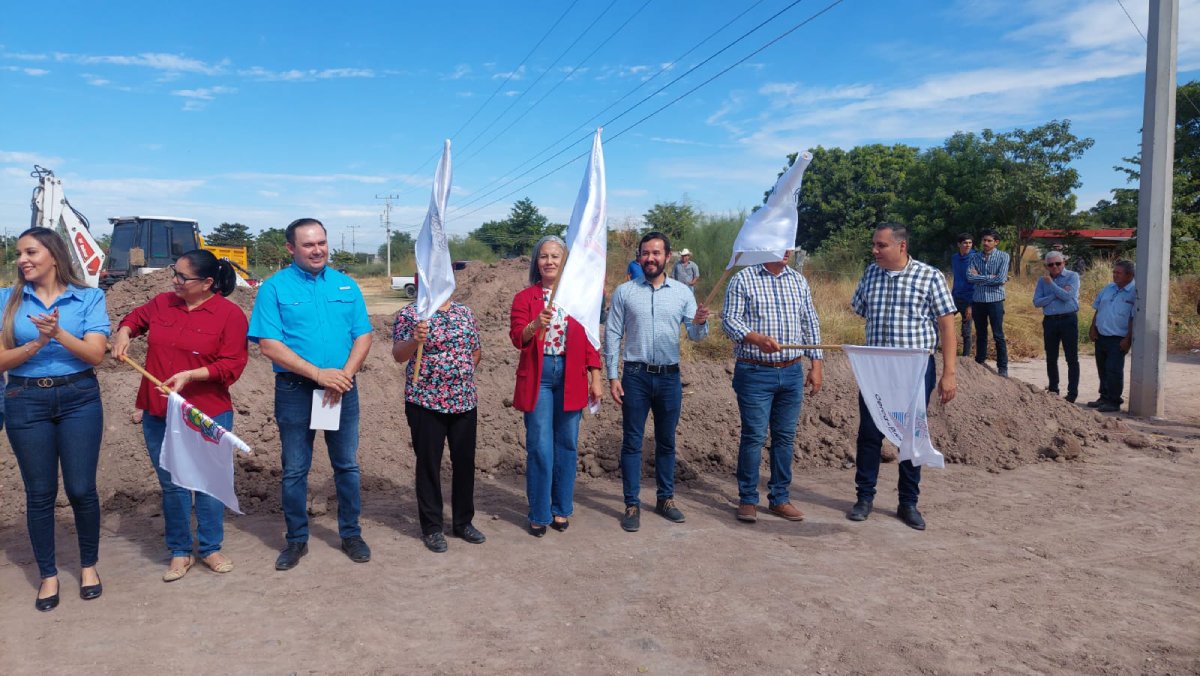 Para brindar seguridad, Ayuntamiento de Salvador Alvarado construye puente en la Sindicatura de Tamazula II