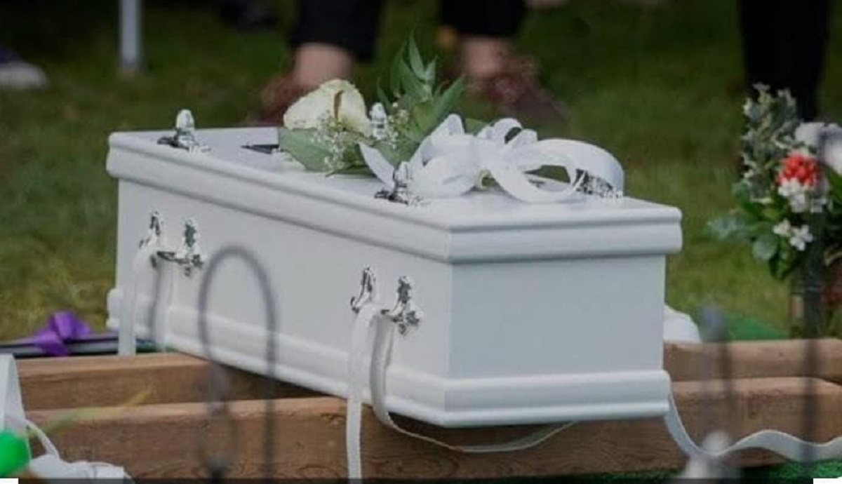 Tras 4 días de su fallecimiento, cuerpo de bebé Ángel, hijo de jornaleros, será entregado a su familia