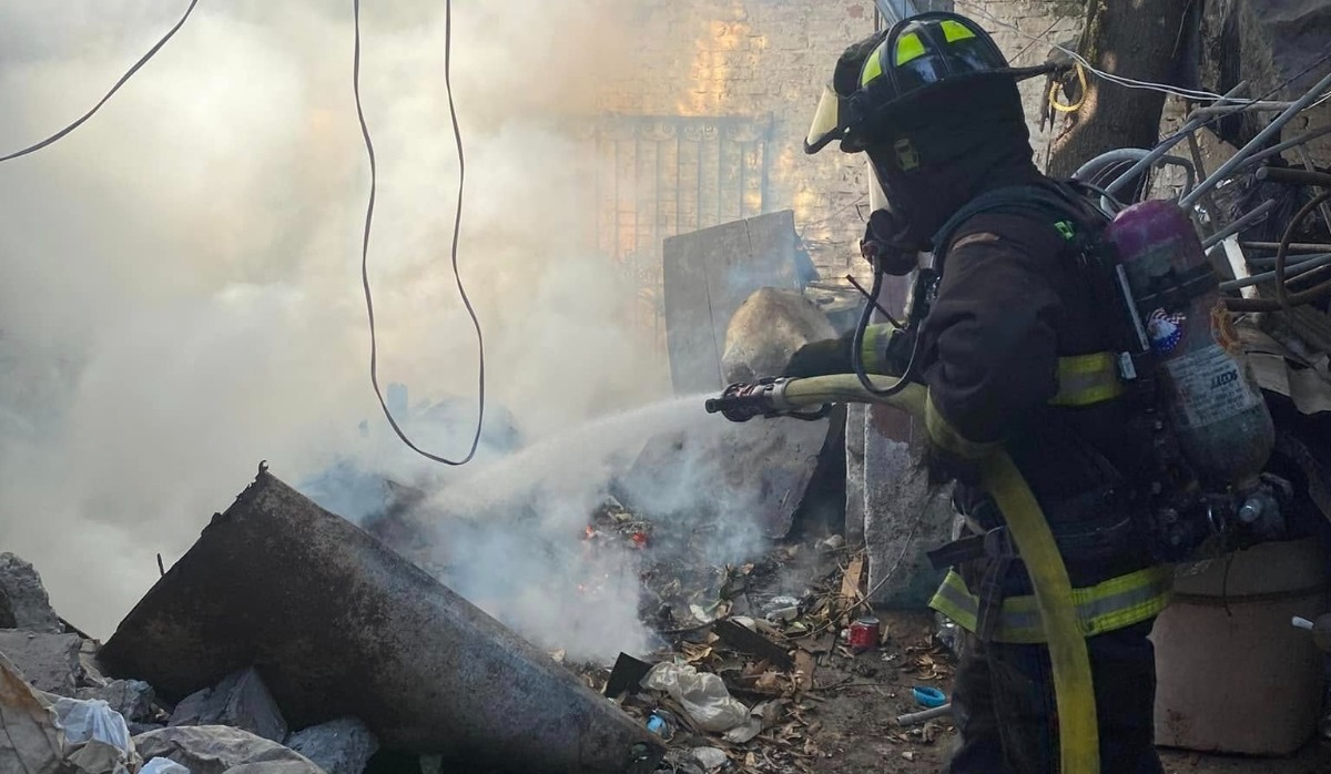 Registra Mazatlán serie de incendios simultáneos este viernes
