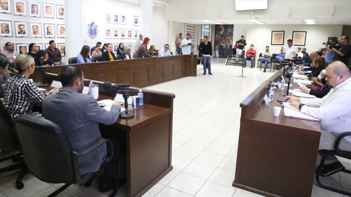 ¿De lo público a lo privado? Cabildo de Mazatlán busca echar atrás modificación a negociaciones con el STASAM