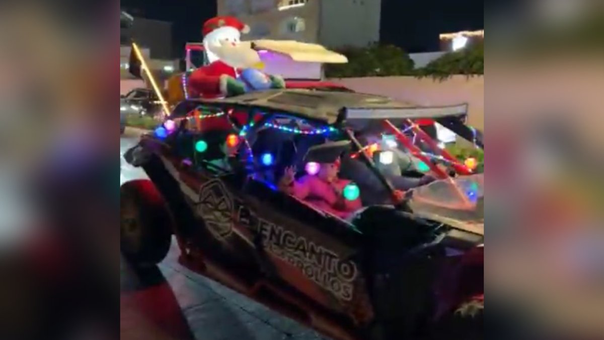 Realizan Caravana Navideña 4×4 en Mazatlán; luces y color desfilan en el Malecón