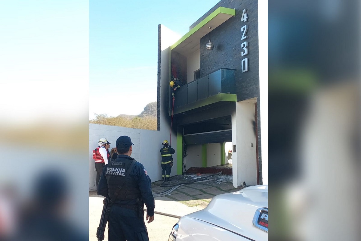 Vandalizan y queman dos viviendas en el sector Stanza Torralba al oriente de Culiacán