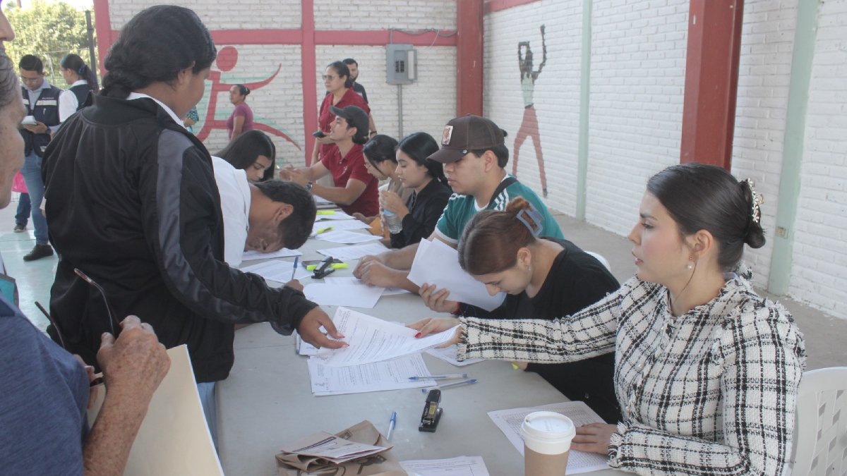 Mazatlán concluye entrega de Becas PROASE en Villa Unión y anuncia nueva Beca Rita Cetina para el 2025