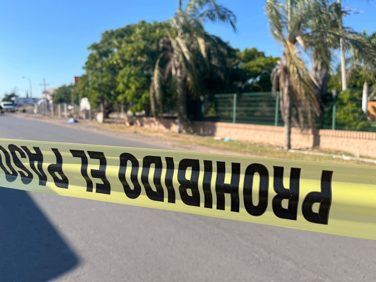Emplayado y con mensaje en cartulina arrojan un cuerpo en Costa Rica