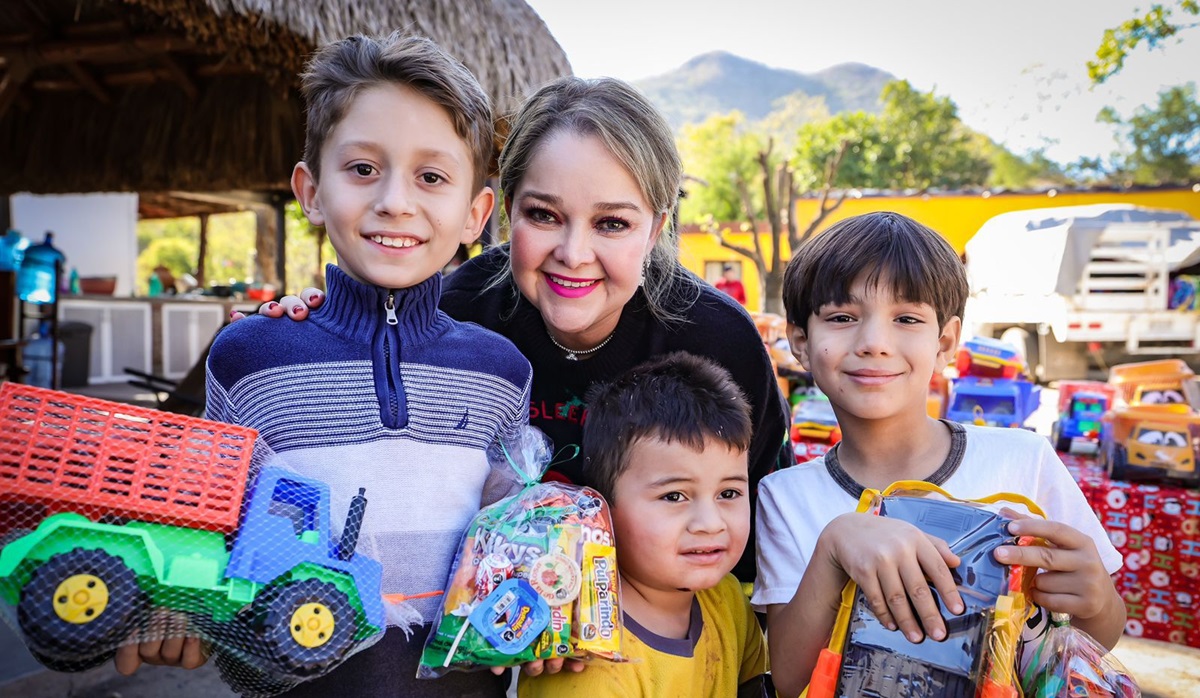 ¡Cumple DIF Sinaloa! Caravana Navideña llega a todos los municipios y continúa su recorrido