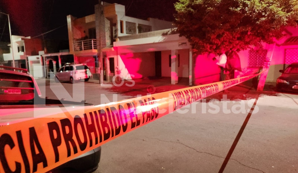 Asesinan a balazos a hombre en cochera de un domicilio de la colonia Nueva Galicia, en Culiacán